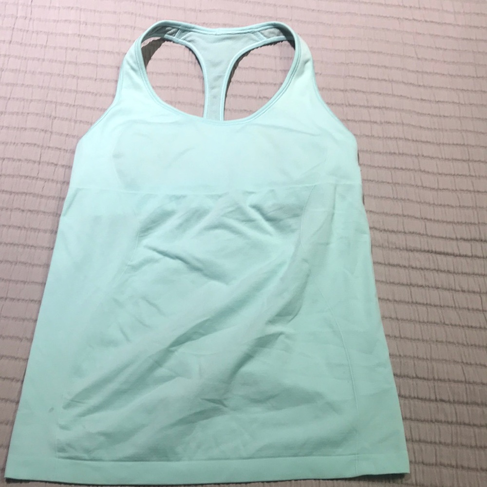 Lululemon tank with built in support
